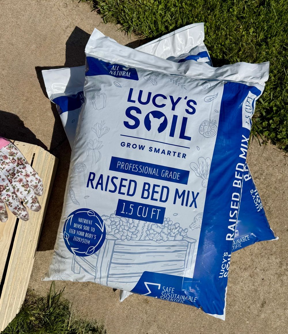 Lucy's Soil Raised Bed Mix